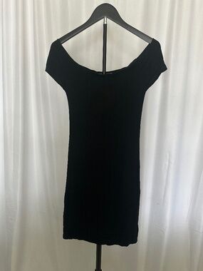 NWT| Don’t Ask Why | Black Off Shoulder Bodycon Dress | Size 0/S